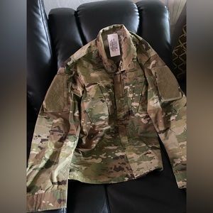 coat, combat camouflage pattern